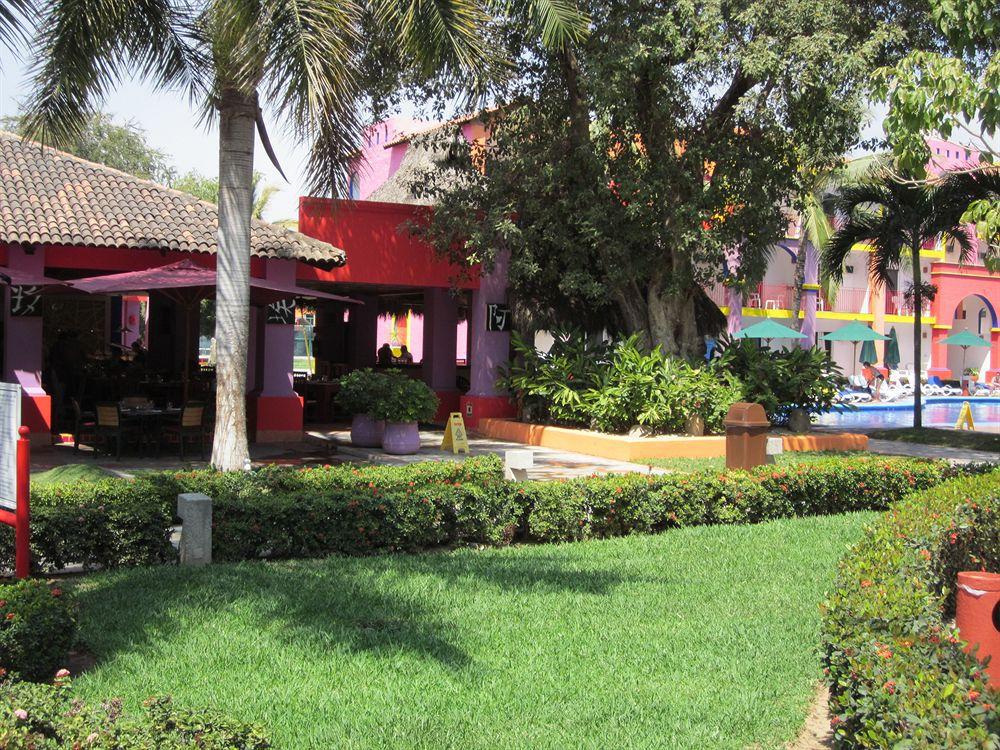 Resort Grand Decameron Complex Bucerias, A Trademark 4*